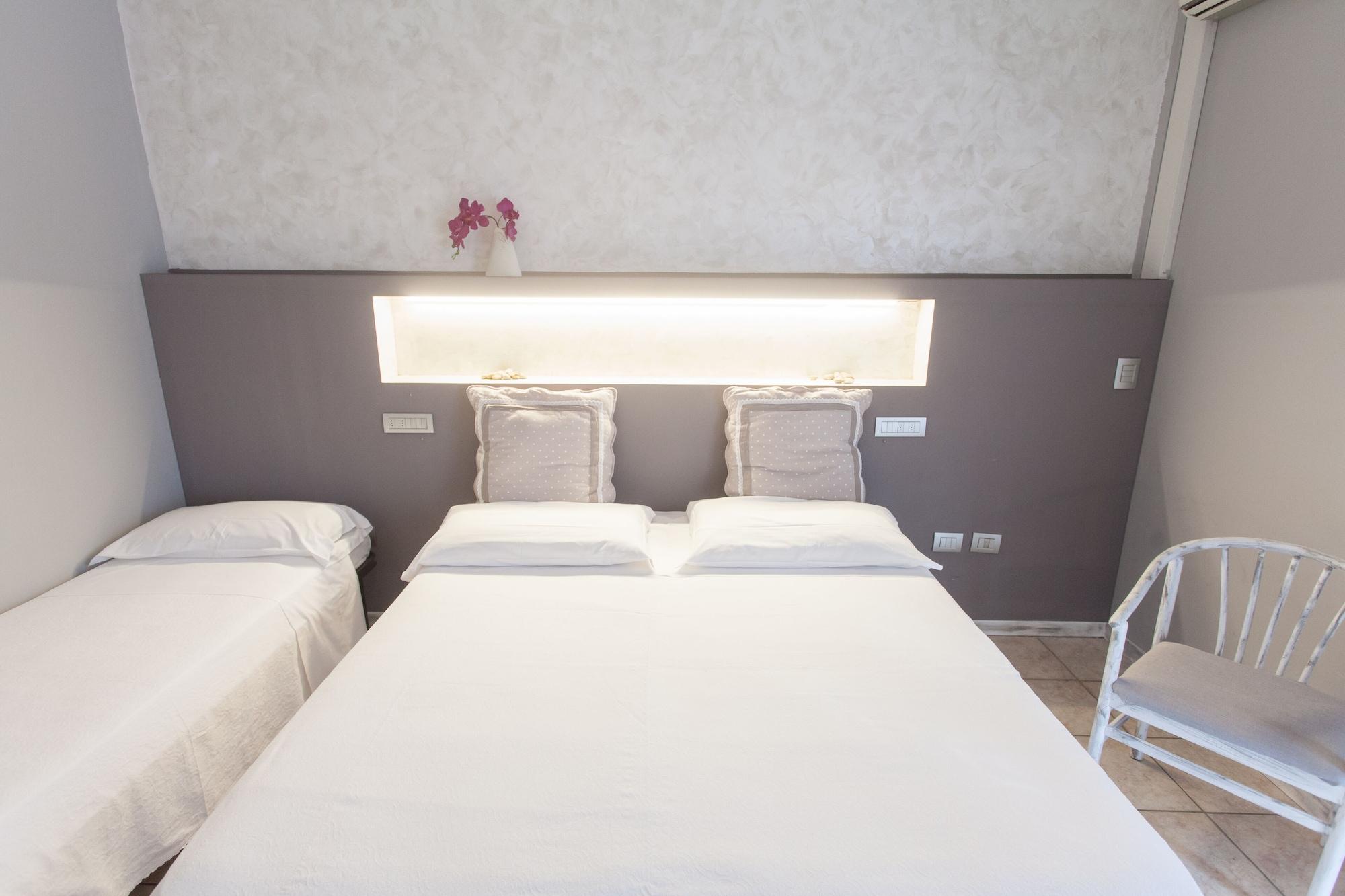 Hotel Roma サルソマッジョーレ・テルメ エクステリア 写真